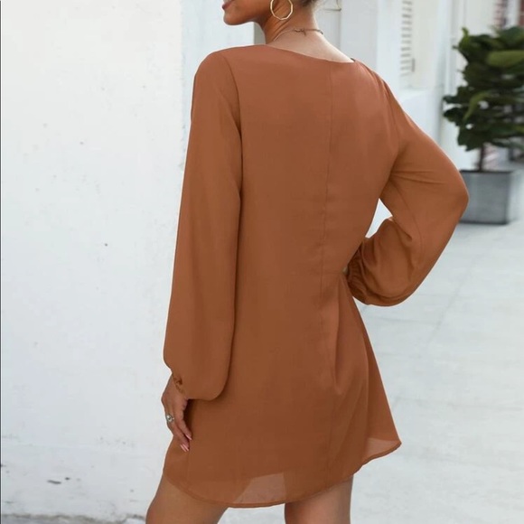 Long lantern sleeve dress v neck maroon burgundy - Picture 6 of 8